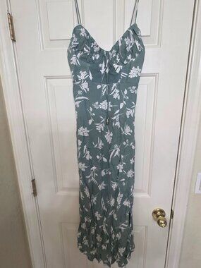 Nwt Size Small Here Comes The Sun Hello Molly Green Midi Sundress